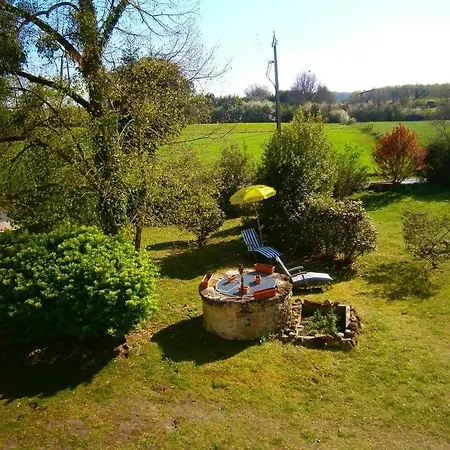 D'hotes Domaine Du Bouchon Bed & Breakfast